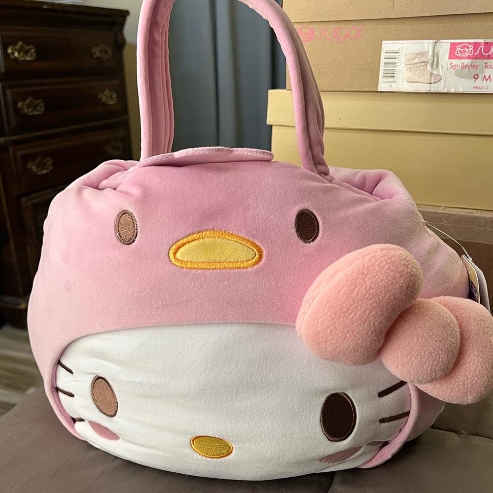 Hello Kitty Pink and White Mini Basket - Picture 1 of 4